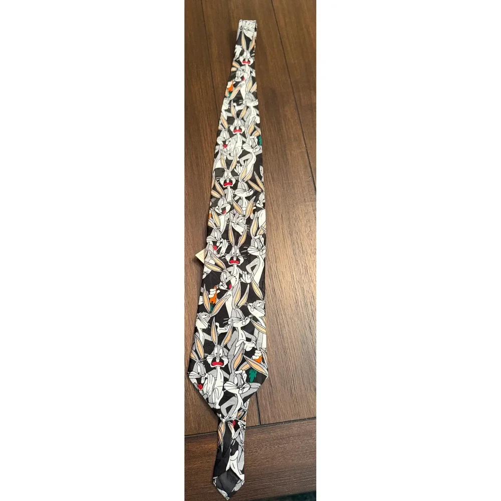 Vintage 1993 Looney Tunes Mania Bugs Bunny All Over Print Silk Tie NWT Black